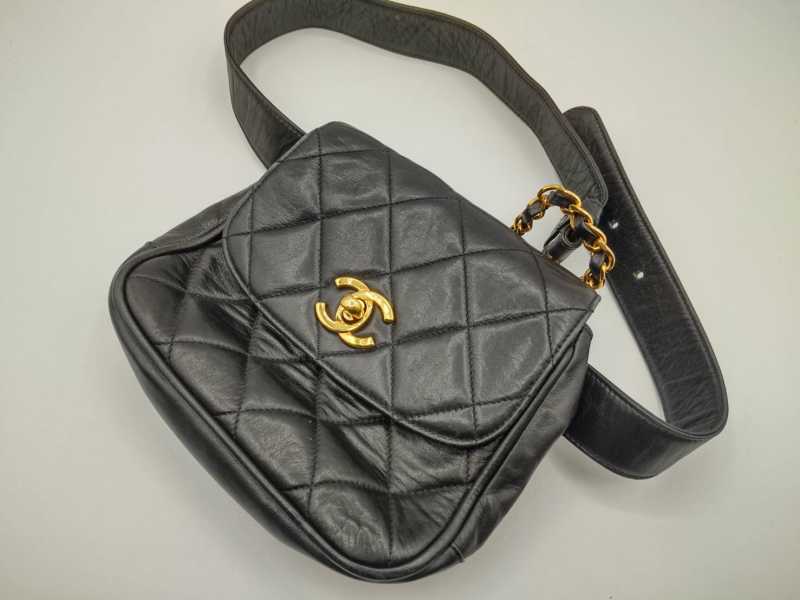 シャネル買取 ウエストポーチ